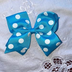 ⭐️ 5/$10 Girls Aqua Blue Polka Dot Boutique Hair Bow